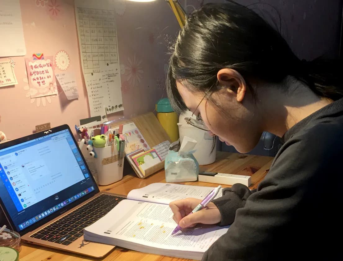 Student Uses Top MCAT Materials